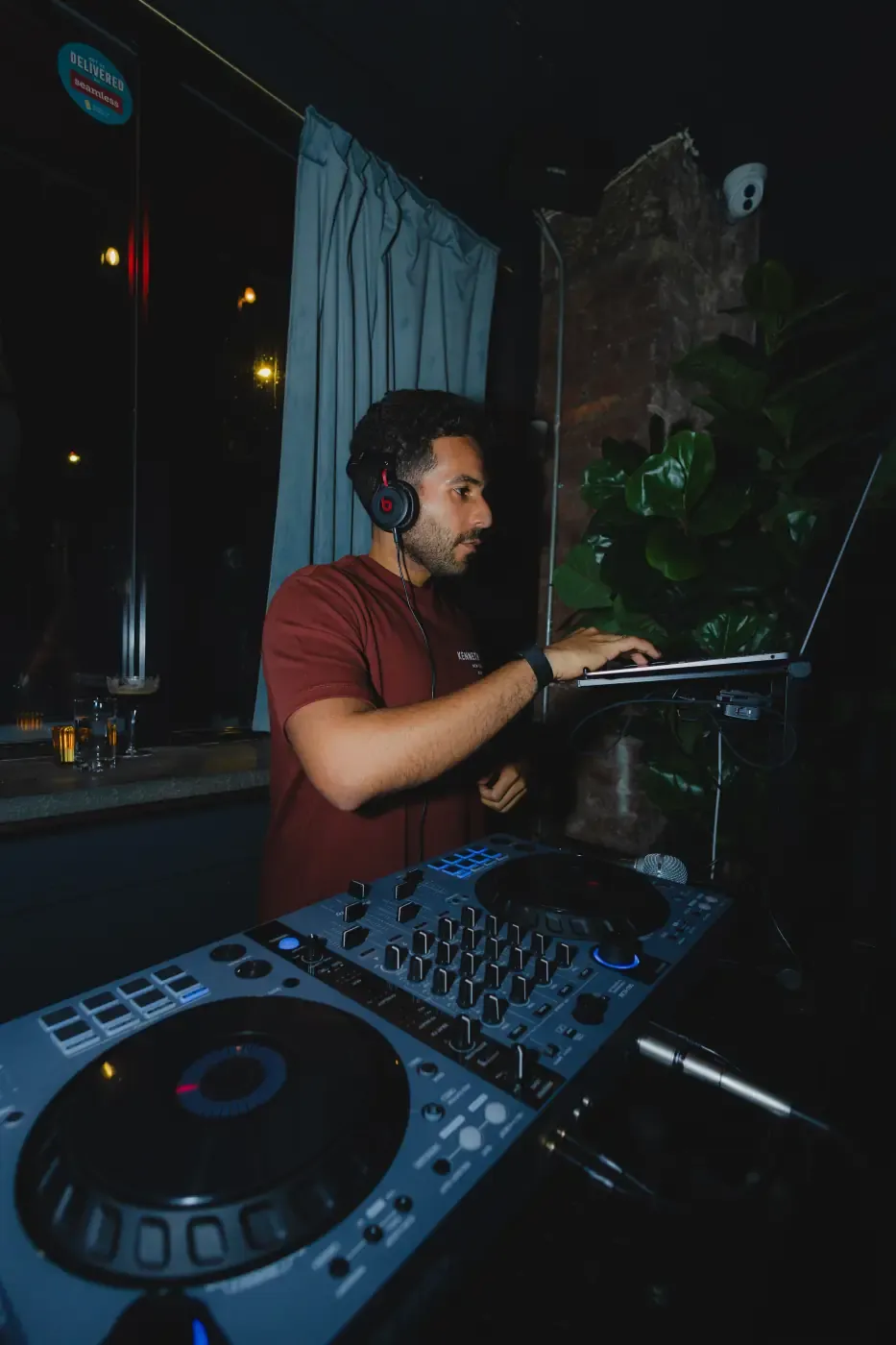 DJ Many, Resident DJ at WOA Cocktails